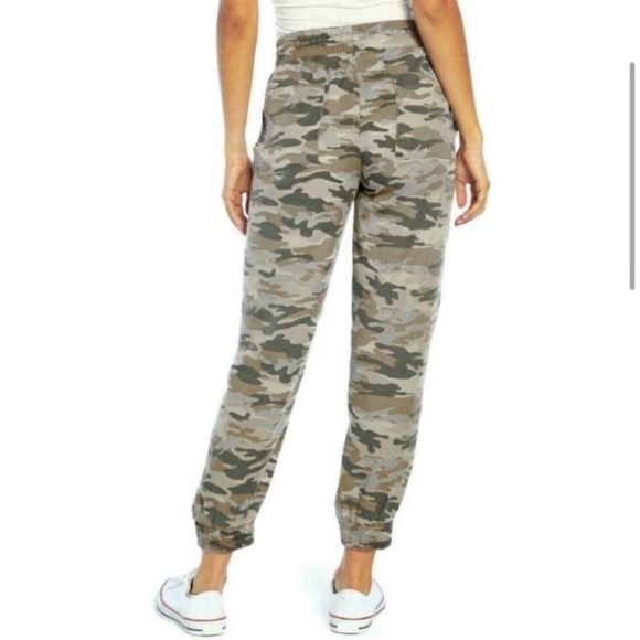 Gap Pull On Tencel Joggers Womens Size L Green Camo Elastic Drawcord Waist - Picture 2 of 13
